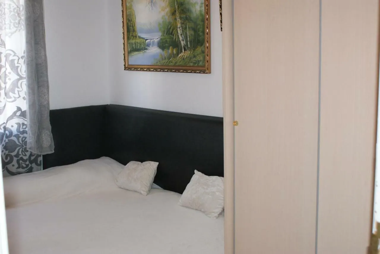 Rooms Complex 